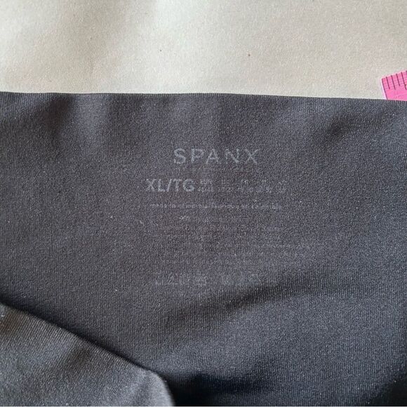 SPANX Black Bike Shorts High-Waisted Compression - Picture 3 of 6